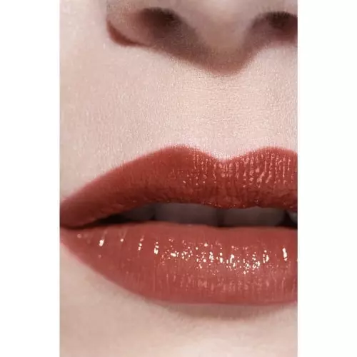 ROUGE COCO FLASH La couleur, la brillance, l'intensité en un éclair 3145891742640_3.jpg