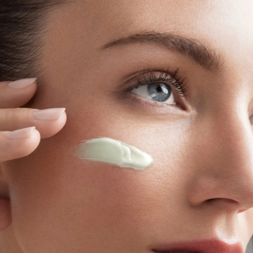 AQUASOURCE HYALU PLUMP GEL Gel hydratant 48H à l'acide hyaluronique 3614274521429_4.jpg