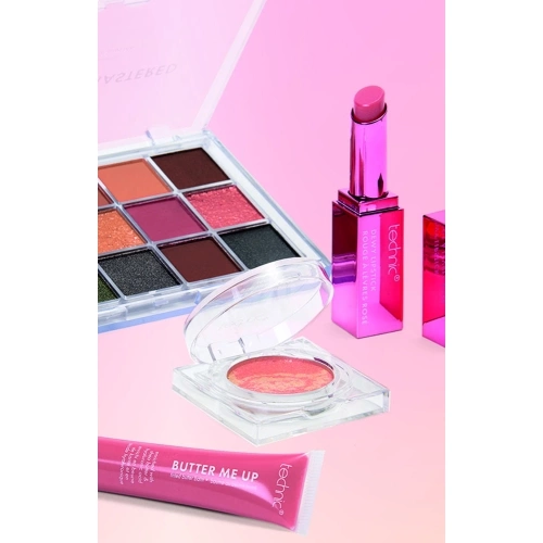 TECHNIC Make-up set 995219_lifestyle_HIRES_CMYK.jpg
