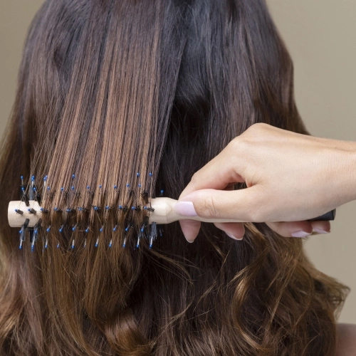 THE NO. 1 BRUSHING BRUSH Brush for blow-drying fine, short to medium-length hair 3473311690388_3.jpg