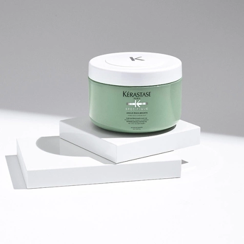 SPÉCIFIQUE ARGILE ÉQUILIBRANTE Purifying Washing Clay for oily roots 