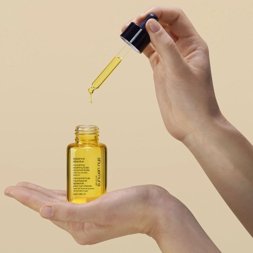 ESSENCE ABSOLUE  CONCENTRÉ HUILE NOURRISSANTE APAISANTE POUR CUIR CHEVELU 