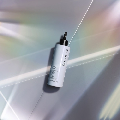 Izumi Tonic Gloss Gloss fortifiant pour cheveux fragiles avec de l'eau de riz 