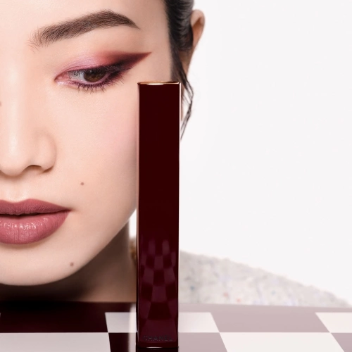 NOIR ALLURE Mascara volume, longueur, courbe et définition 3145891900675_5.jpg