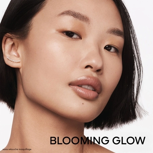 MÉTÉORITES BLOOMING GLOW Light-revealing powder pearls - Limited Edition 3346470623873_2.jpg
