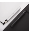 PLATINUM+ Smart hair straightener that predicts your hair's needs