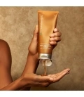 BODY Exfoliating body scrub