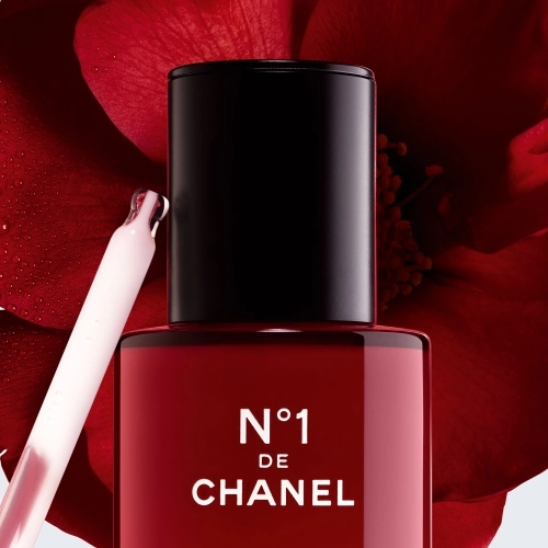 N°1 DE CHANEL SÉRUM REVITALISANT Prévient et corrige l’apparence des 5 signes de l’âge 3145891408850_5.jpg