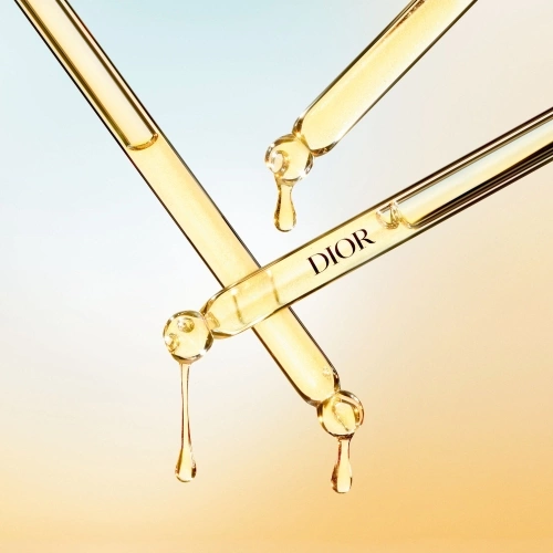 DIOR SOLAR L'Huile Sublimatrice Huile corps, visage et cheveux - huile perfectrice d'éclat 3348901642873_3.jpg