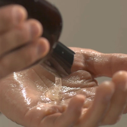 DAILY CLEANSING SHAMPOO Shampoing Nettoyant Quotidien 