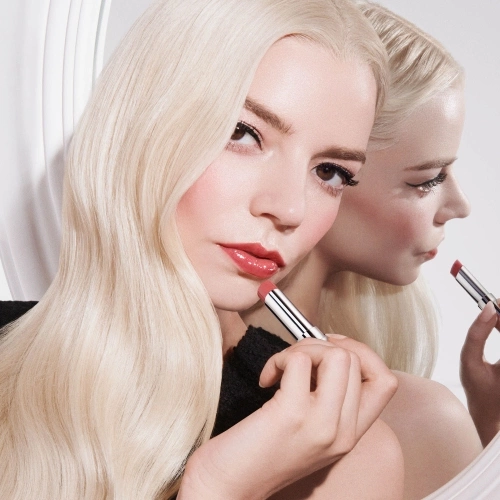 DIOR ADDICT GLASS LIPSTICK Gloss en stick ultra-brillant hydratant 3348901800204_5.jpg