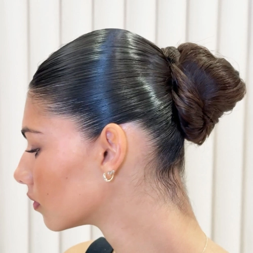 CULT FAVORITE LAQUE FLEXIBLE Strong-Hold, Flexible Hairspray with Color Protection and Anti-Yellowing Formula 5060150185878_3.jpg