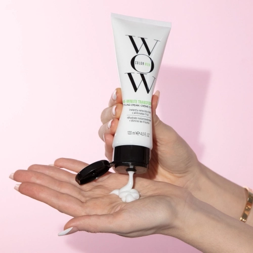ONE-MINUTE STYLING CREAM Instant Anti-Frizz Styling Cream for quick touch-ups: Smooth and tamed without feeling greasy. 5060150185229_2.jpg