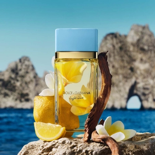 LIGHT BLUE Eau de Parfum Spray 8056669925767_V3.jpg