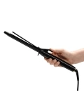 BaBylissPRO_Haircare_BAB2491E_CurlingTong_In-Hand_RGB_300dpi_W.jpg