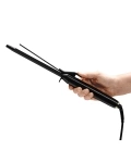 BaBylissPRO_Haircare_BAB2490E_CurlingTong_In-Hand_RGB_300dpi_W.jpg