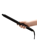 BaBylissPRO_Haircare_BAB2485E_CurlingWand_In-Hand_RGB_300dpi_W.jpg