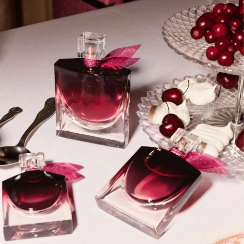 LA VIE EST BELLE L'ELIXIR VERY CHERRY Limited Edition Christmas Eau de Parfum Intense Gift Set 3614274983951_2.jpg