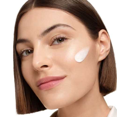GENERIC SKINCARE Clarifying Cleansing Foam 