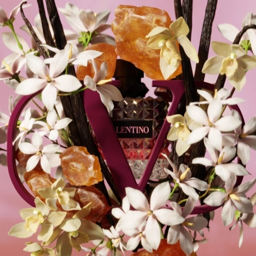 VALENTINO BORN IN ROMA INTENSE  DONNA  Eau de Parfum Intense Pour Elle Floral Ambré 3614273790864_2.jpg