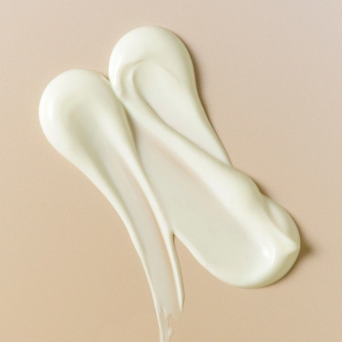 RELIEF SUN: RICE + NIACINAMIDE SPF50 Rice-based sunscreen visuel 3.jpg