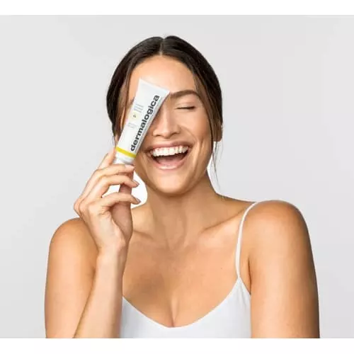 INVISIBLE PHYSICAL DEFENSE SPF 30 Protection UV physique invisible SPF30 
