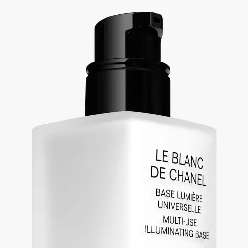 LE BLANC DE CHANEL Base Lumière Universelle 3145891324006.jpg