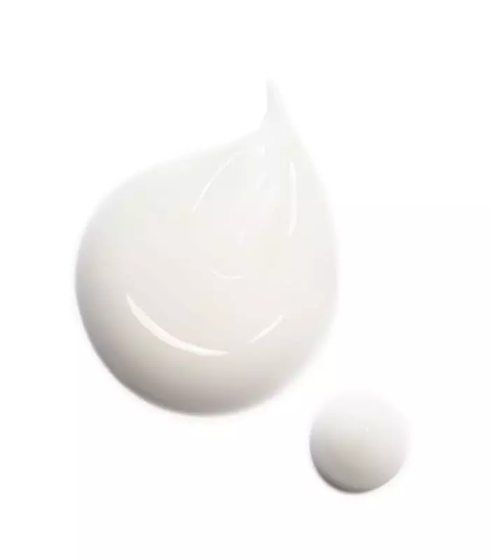 LE LAIT FRAÎCHEUR D'EAU ANTI-POLLUTION CLEANSING MILK-TO-WATER - CLEANSERS  AND LOTIONS - CHANEL SKINCARE 