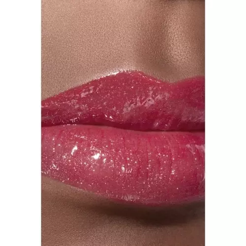 Chanel Sparkling Red Rouge Coco Gloss Review & Swatches