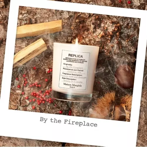 BY THE FIREPLACE Woody-spicy scented candle Screenshot 2024-01-26 at 10-17-51 P10026077_3.jpg (Image AVIF 1500 × 1500 pixels) - Redimensionnée (61%).png