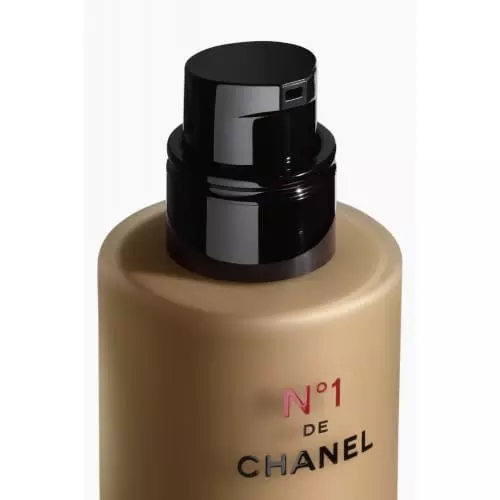 N°1 DE CHANEL FOND DE TEINT REVITALISANT Illuminates - Moisturizes - Protects 30ml 3145891457773_1.jpg