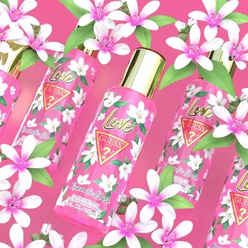 LOVE COLLECTION – ROMANTIC BLUSH Brume pour le Corps 085715326911_autre1.jpg