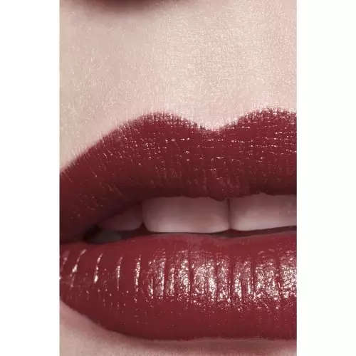 ROUGE ALLURE L'EXTRAIT Le rouge haute intensité. extrait de lumière et de soin 3145891639476_7.jpg