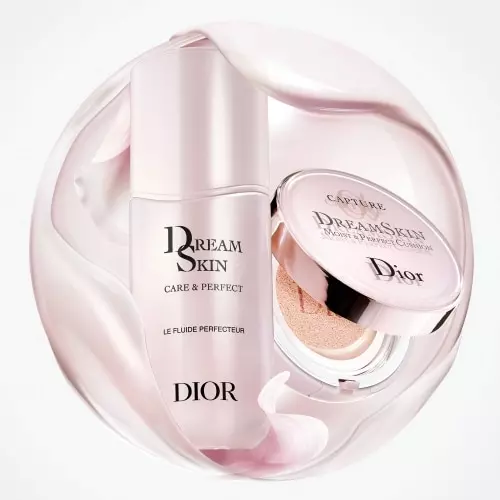 CAPTURE DREAMSKIN Dreamskin Moist & Perfect Cushion SPF 50 PA +++ - The Recharge 3348901410182_1.jpg