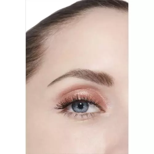 OMBRE ESSENTIELLE Ombre à paupières longue tenue multi-usage 3145891812527_4.jpg