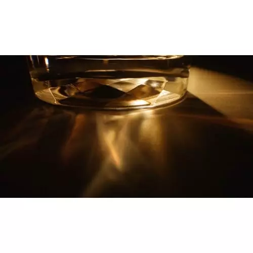 RE-NUTRIV ULTIMATE DIAMOND Crème Transformation Sculptée Re-Nutriv Ultimate Diamond 887167567498_5.jpg