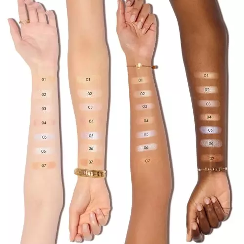 DIOR FOREVER GLOW LUMINIZER Highlighter infusé d'acide hyaluronique 3348901748025_4.jpg