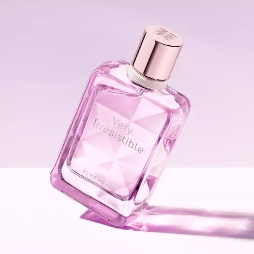 VERY IRRÉSISTIBLE Eau de Parfum Spray 3274872485006_3.jpg