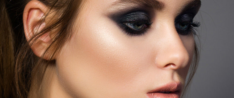 smoky eyes